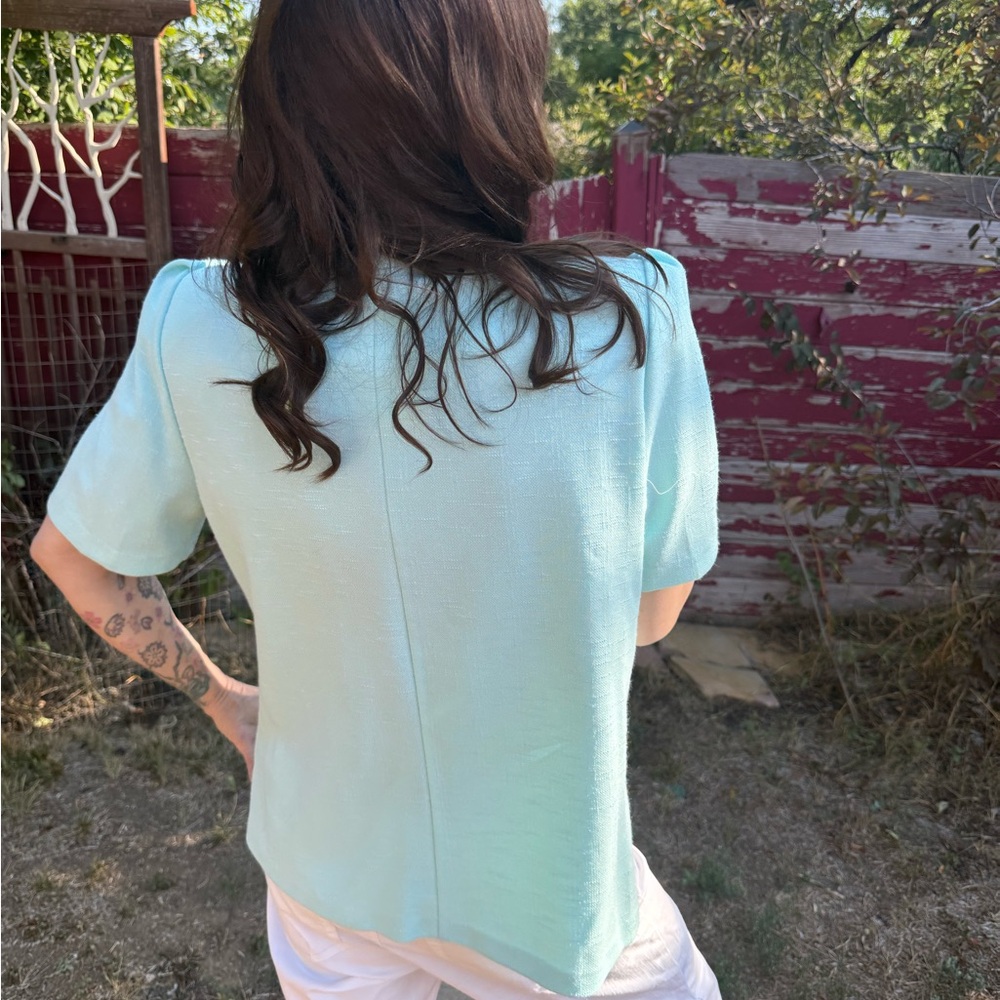 Elegant Vintage Pastel Shortsleeve Blouse/ Jacket- Size 12P - Picture 4 of 7